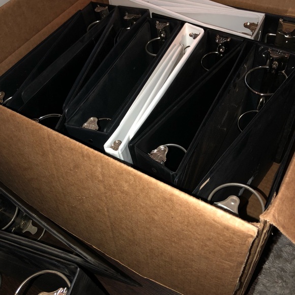 3 Ring Binder Heavy Duty Blk & Wht Folder(Bundle) - Picture 7 of 7